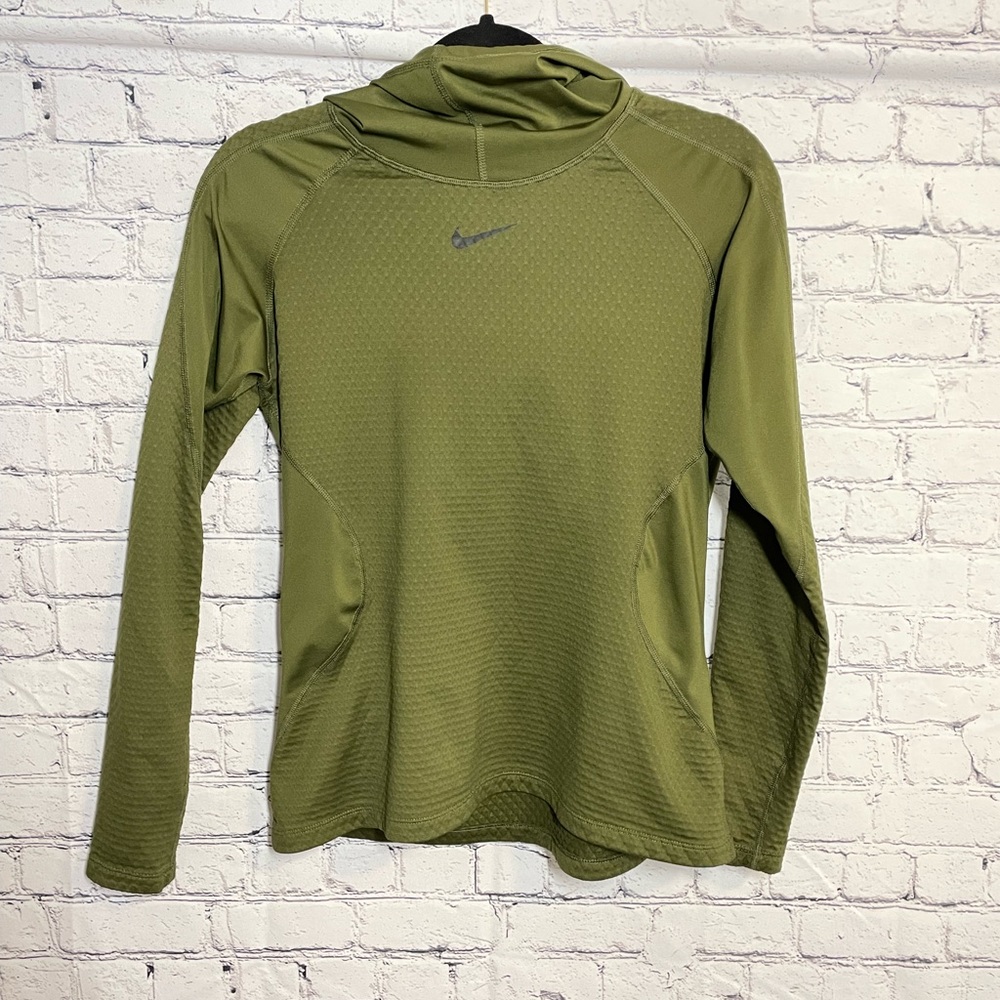 Nike Pro Women’s Army Green Hyperwarm Training Long Sleeve Hoodie Top Size L